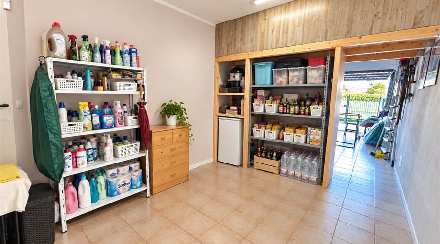 Photo 33